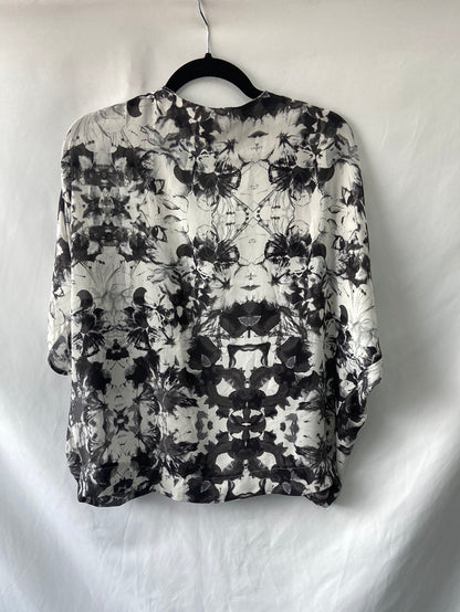 ONLY.Kimono gris T.36