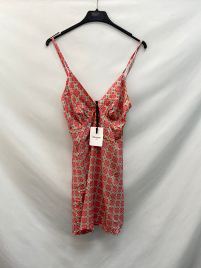 BASYCO.Vestido corto estampado T.S