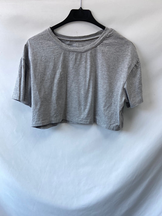 OTRAS.Camiseta gris crop TU(xs/s)