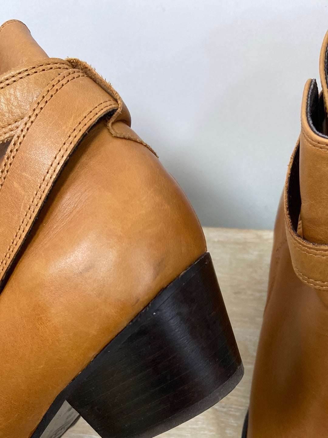 BIMBA Y LOLA. Camel leather ankle boots size 38 (Tara)