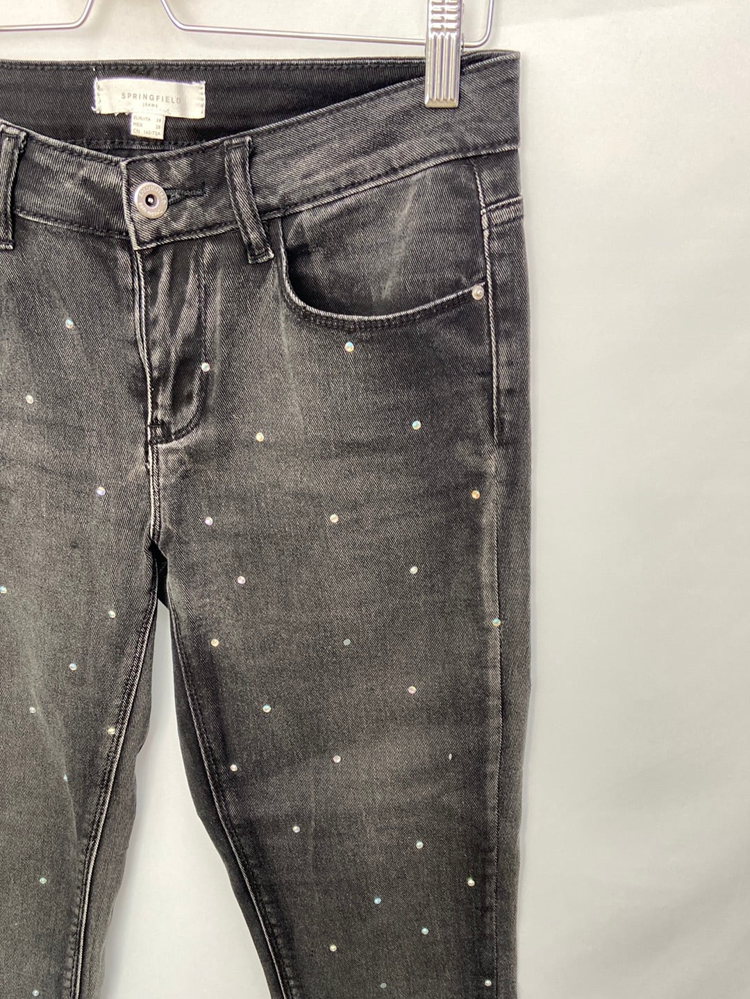 SPRINGFIELD. Jeans negros tachuelas T.38 (Tara)