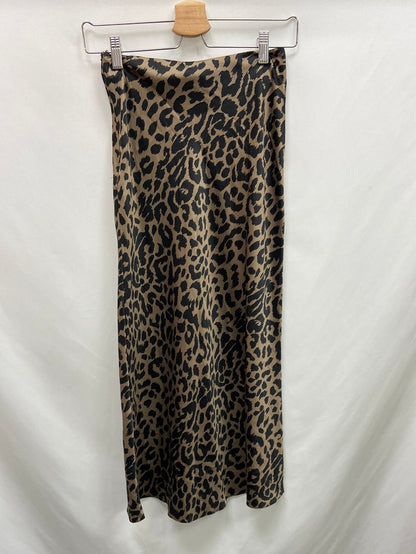 ASOS.Animal print midi skirt T.32