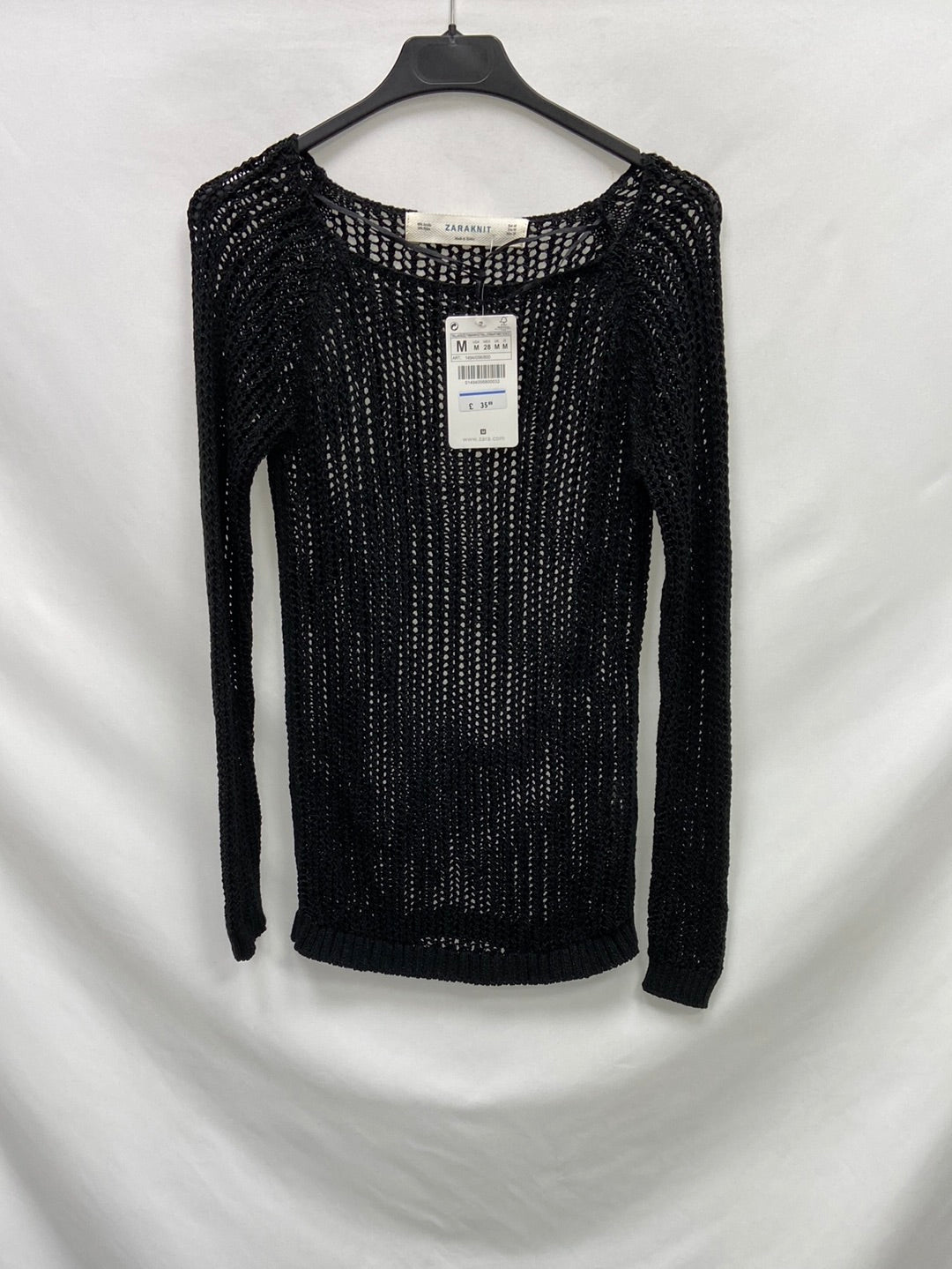 ZARA. Black sweater TM