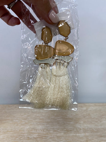 OTRAS.Pendientes piedras y flecos