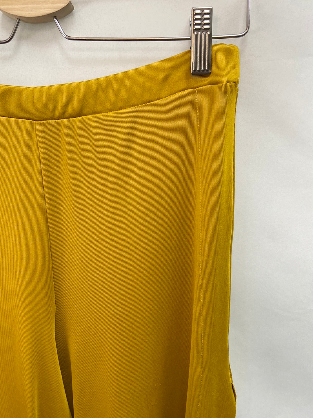 ZARA.Culottes amarillos T.M