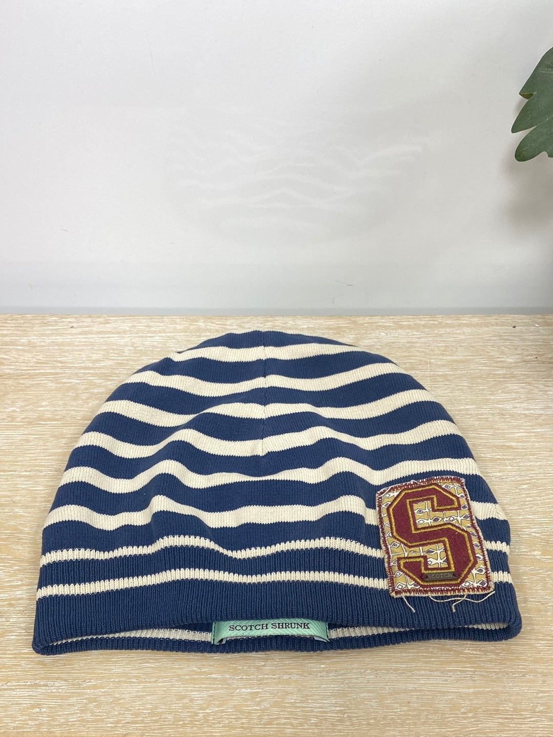 SCOTCH SHRUNK.Gorro punto rayas