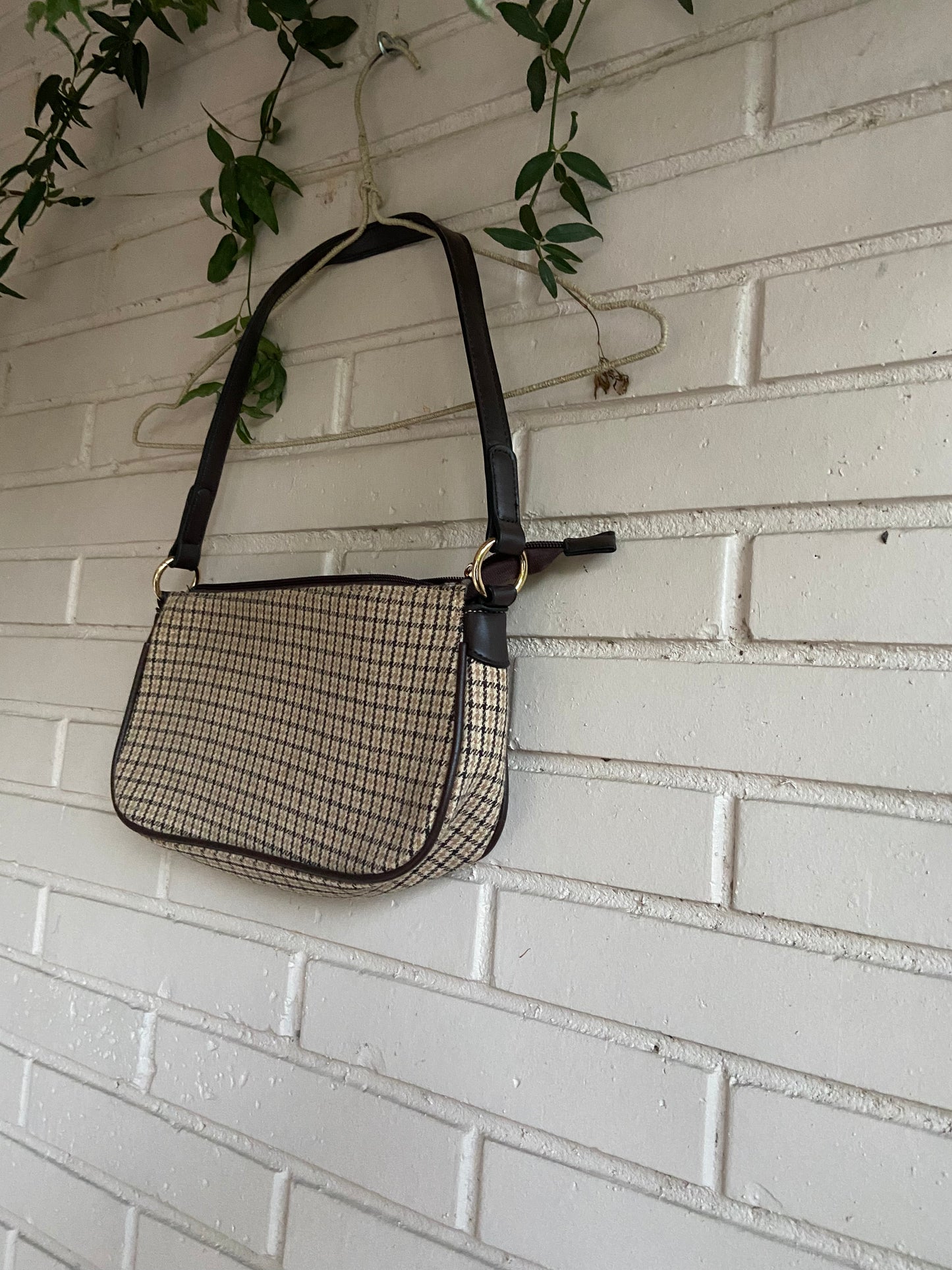 Bolso cuadros asa corta hombro