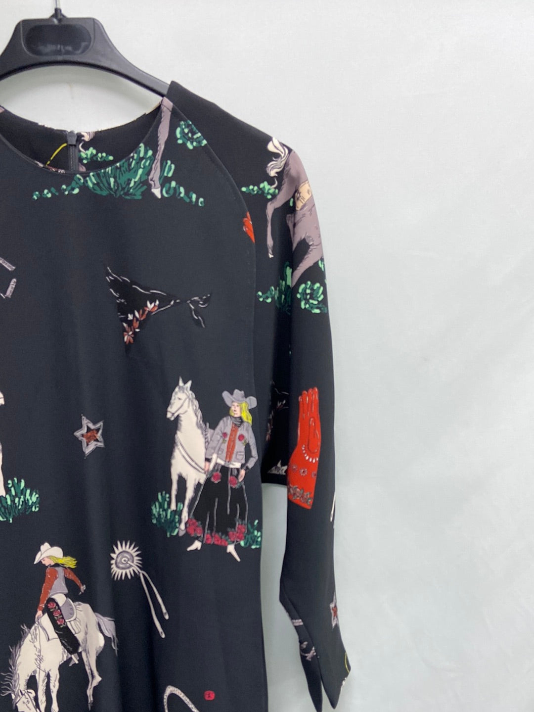 BIMBA Y LOLA. Short black dress T.xs