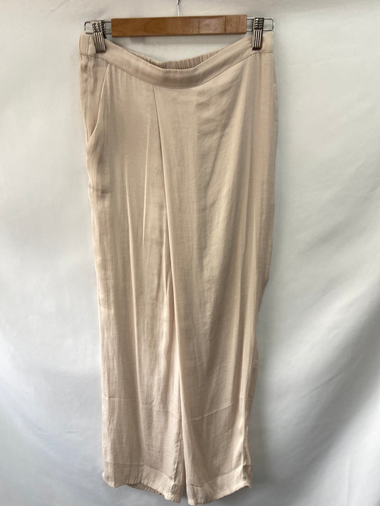 OYSHO.Pantalón beige Perla fluido T.M