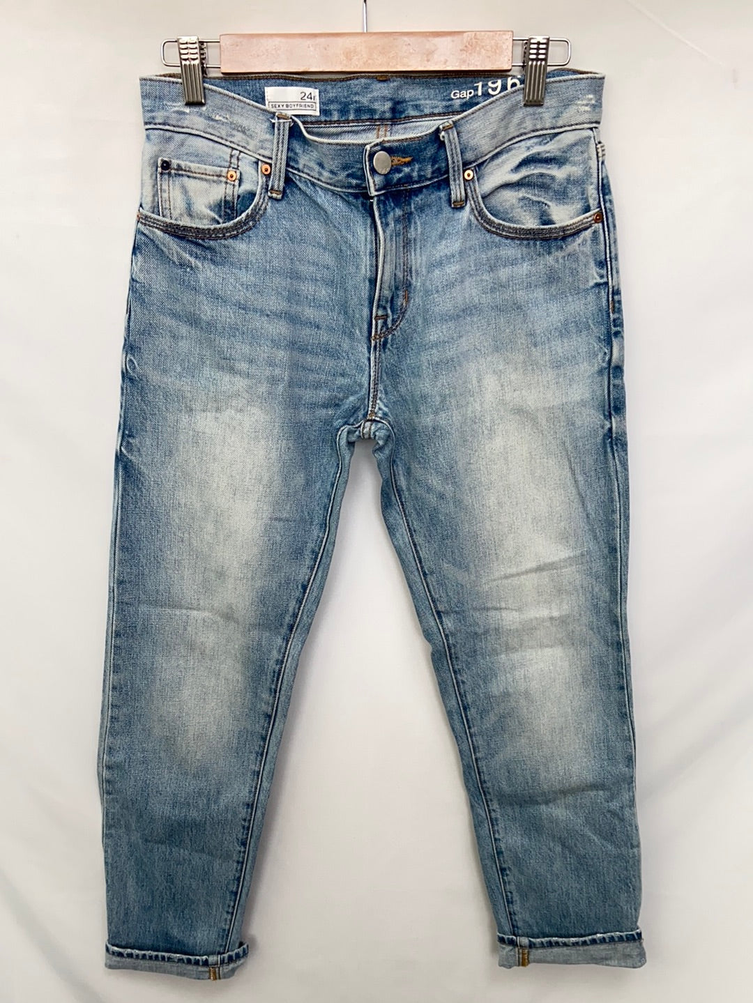 GAP.Vaqueros clásicos claritos T.38