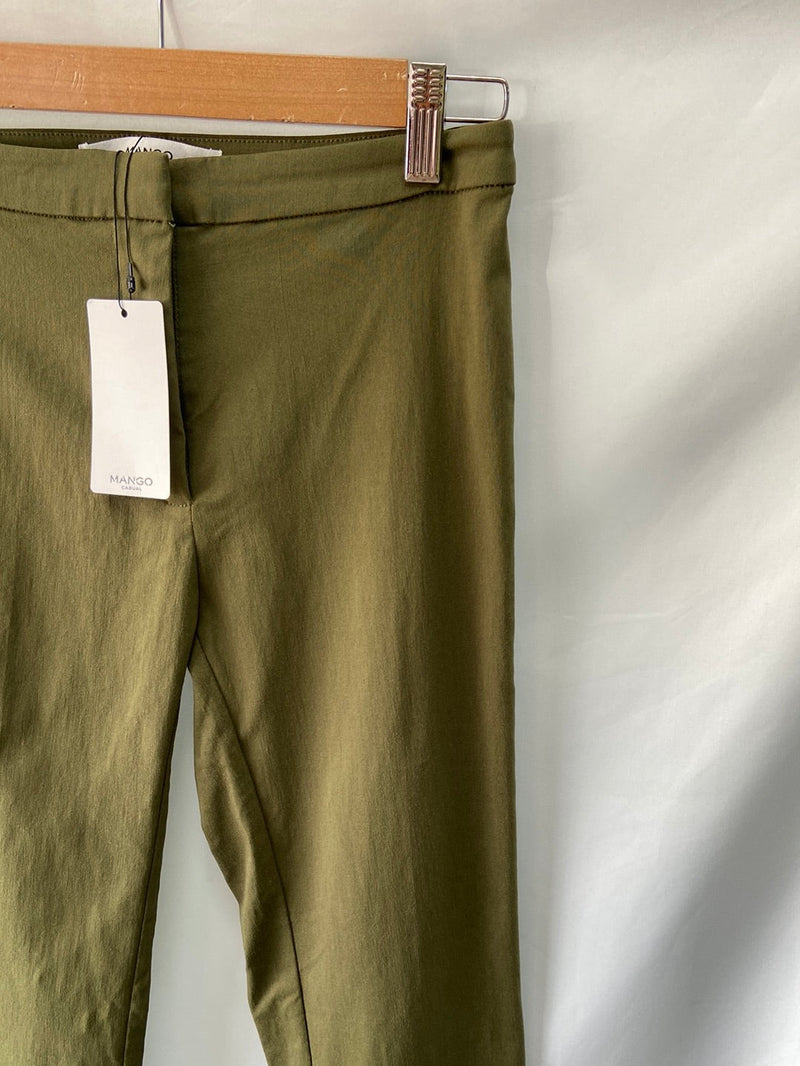 MANGO. Pantalón verde talla 38
