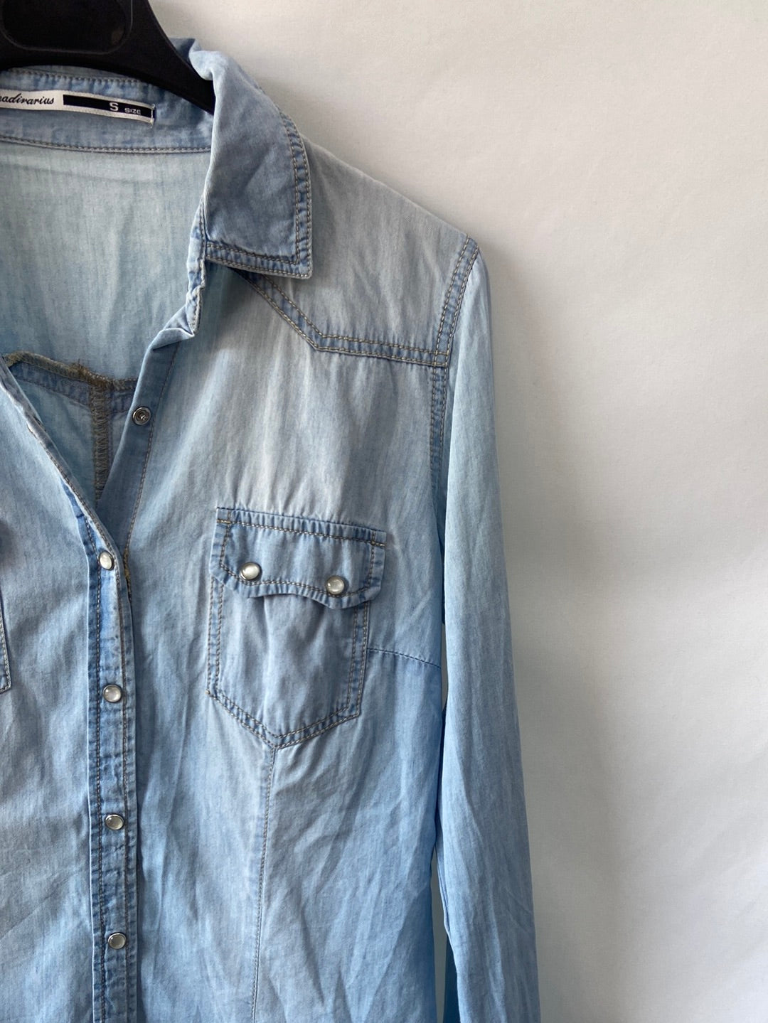 STRADIVARIUS. Ts denim shirt