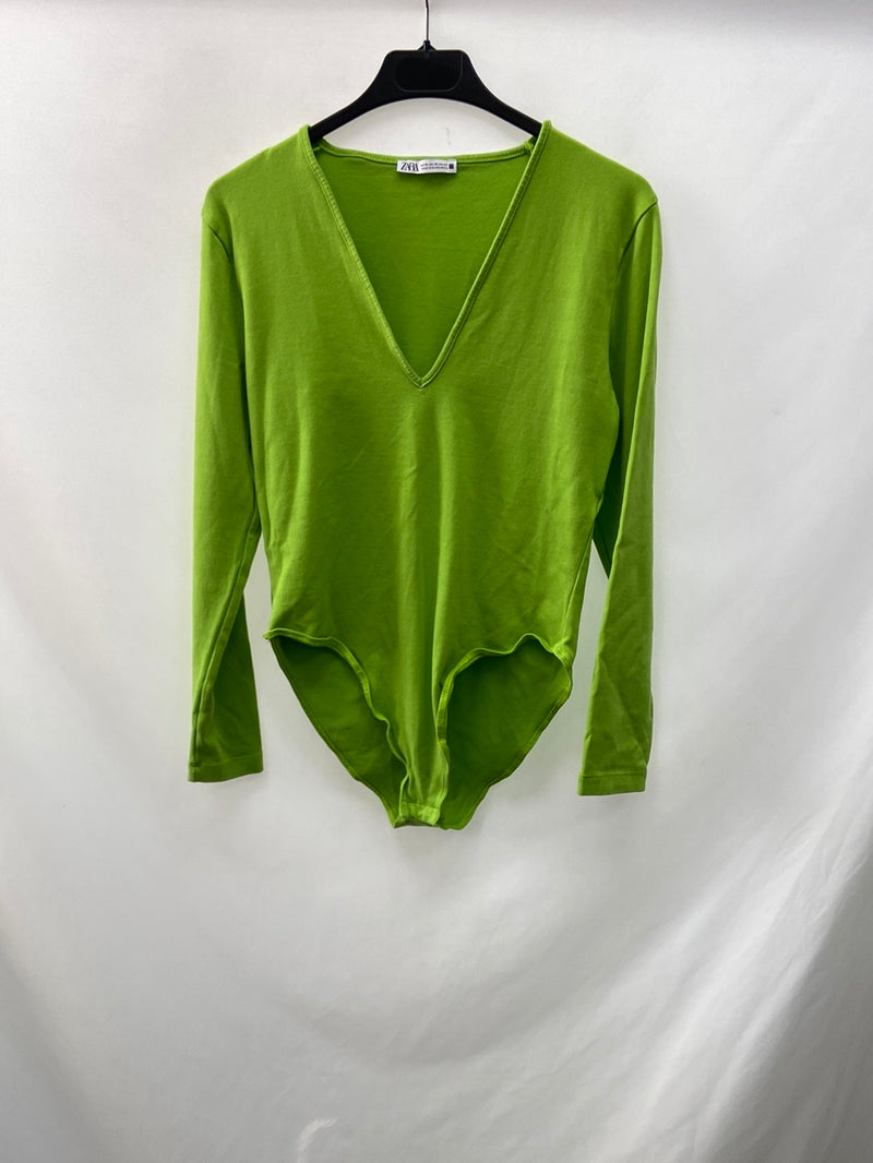ZARA.Body elastico verde Lima T.XL