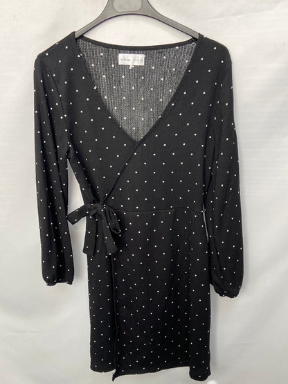 LEFTIES.Vestido negro cruzado T.s