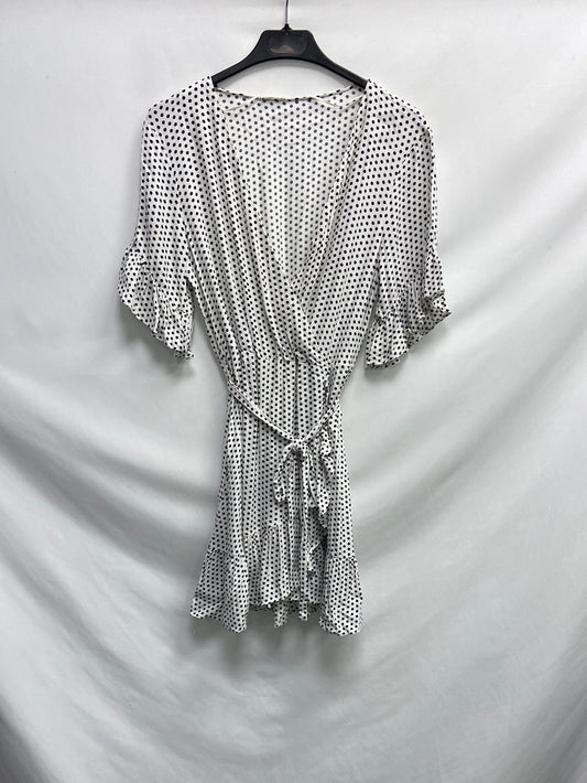 OYSHO. Vestido blanco lunares T.s