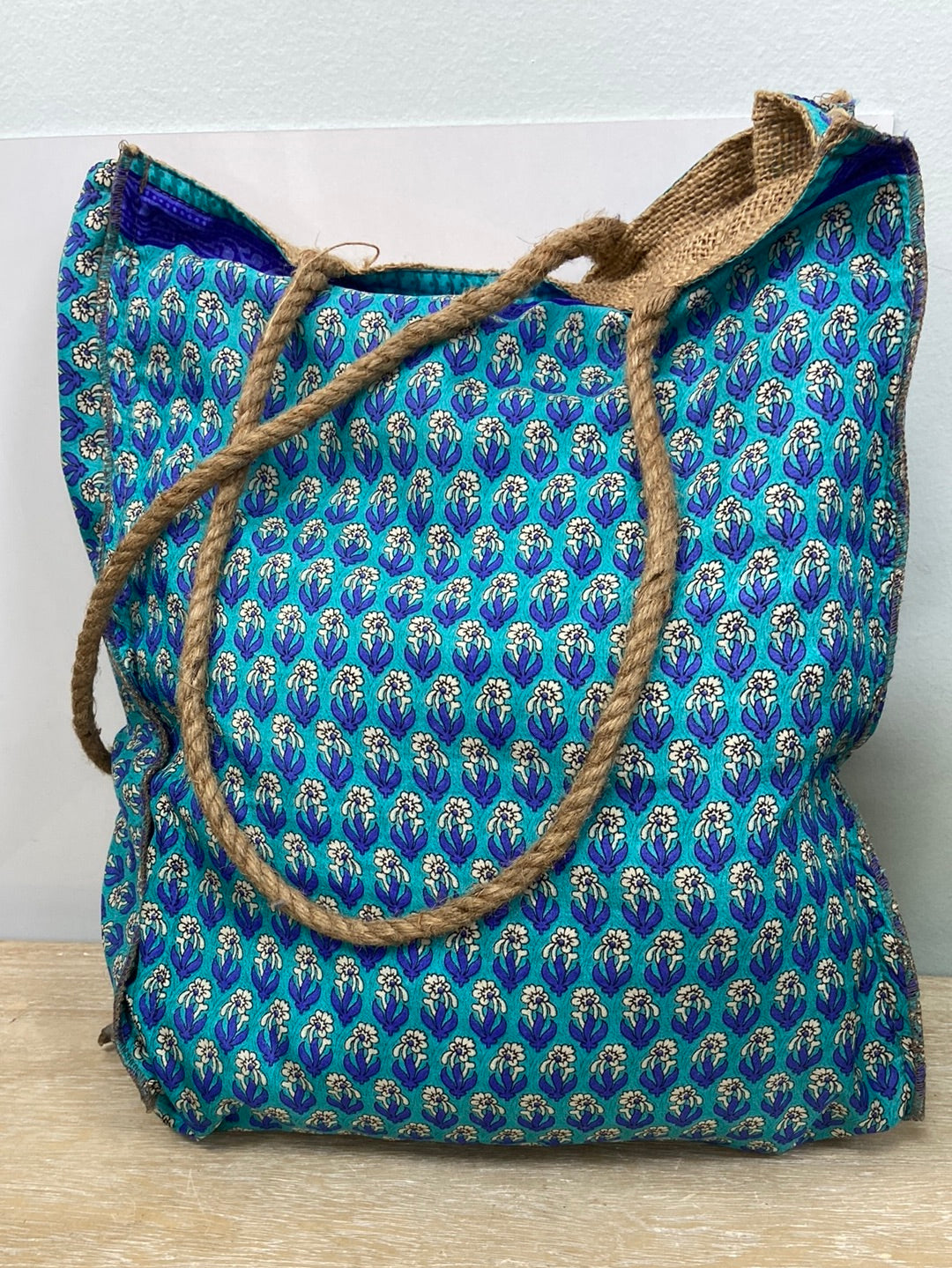 OTRAS.Bolso playero azul tela