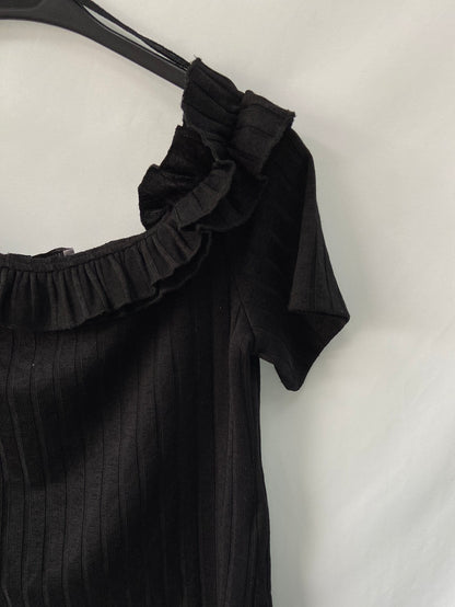 ZARA.Top negro canalé T.L