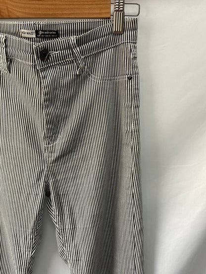 STRADIVARIUS. Pantalón rayas T.36