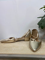 ASOS. Zapatos estilo bailarinas dorados T.38