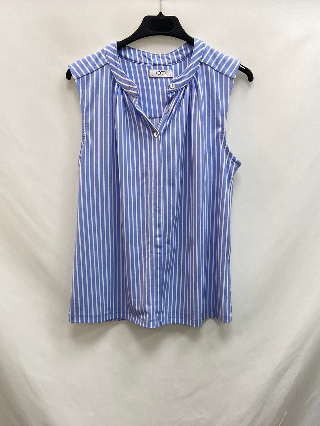 MLN.Blusa rayas azul y blanca T.S