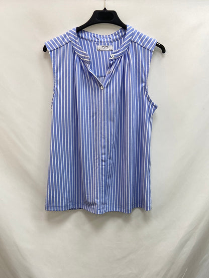 MLN.Blusa rayas azul y blanca T.S