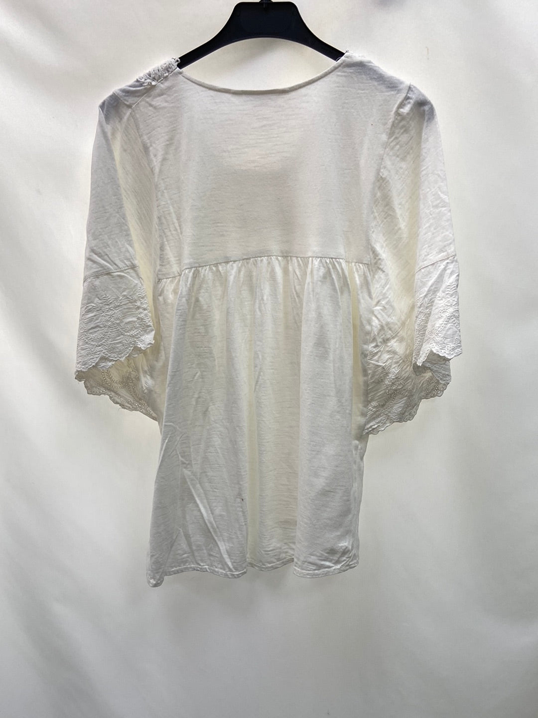 SFERA.Top blanco encaje T.M (Tara)