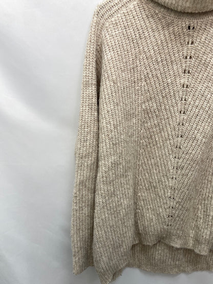 MANGO.Jersey beige cuello alto T.S