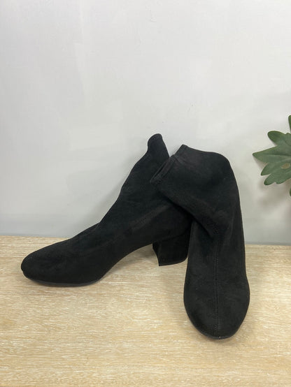 OTRAS.Botines negros antelina neopreno T.40