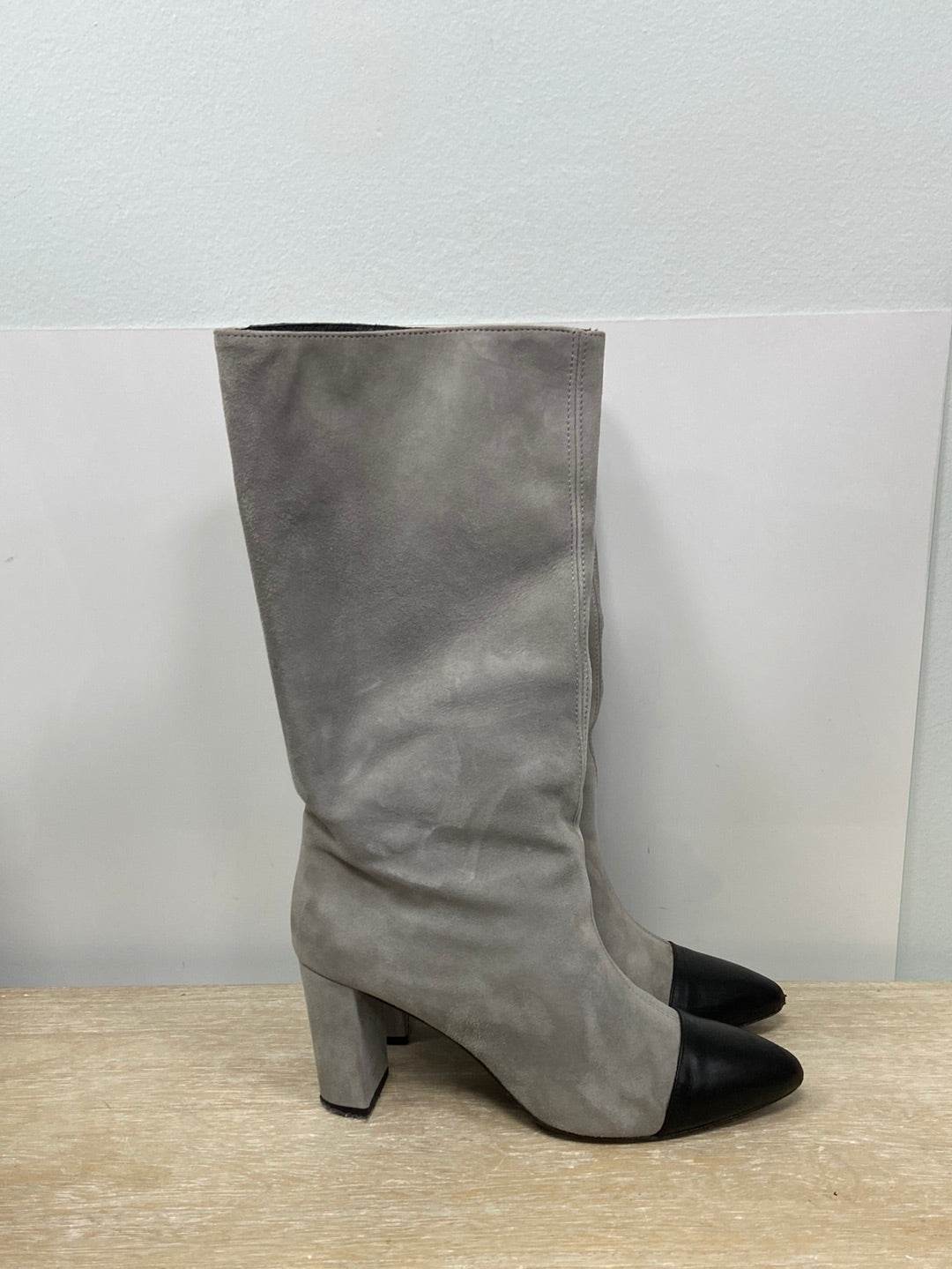 UTERQÜE. botas grises puntera T.38 (tara)