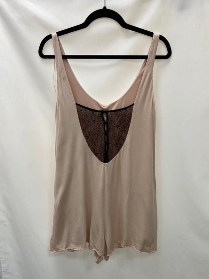 ZARA.Mono Rosa detalle encaje T.S