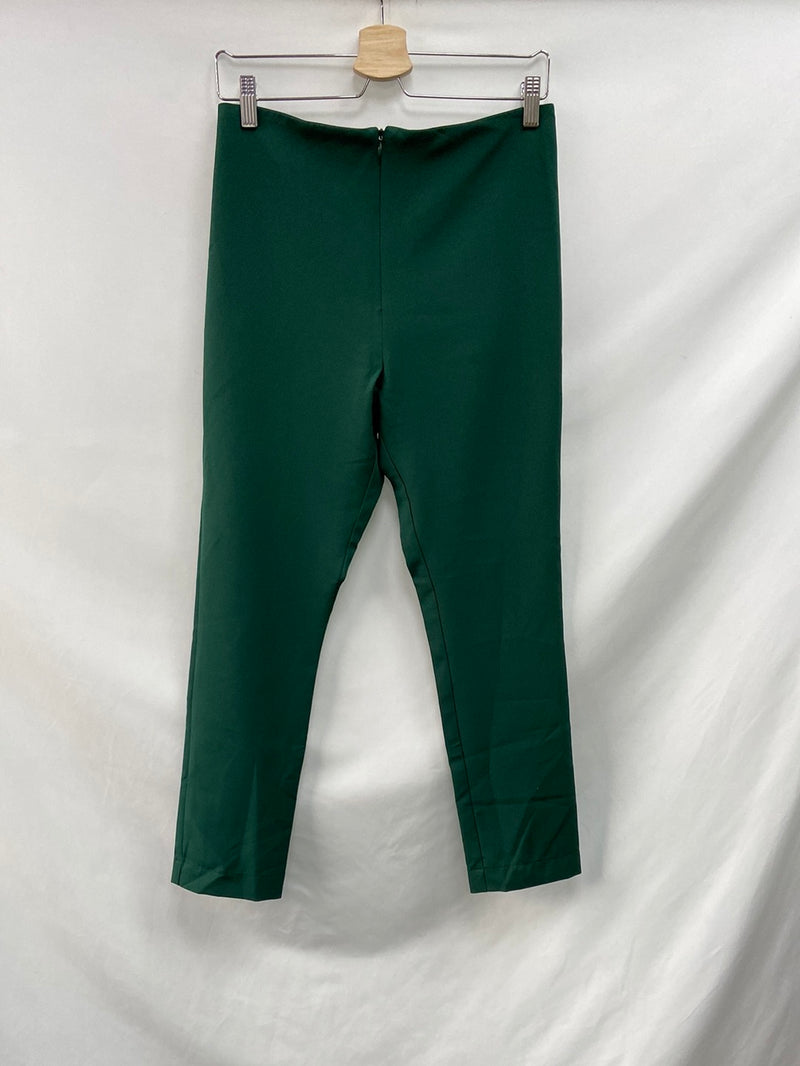 BÁRBARA TORRIJOS.Pantalones verdes pinzas T.36