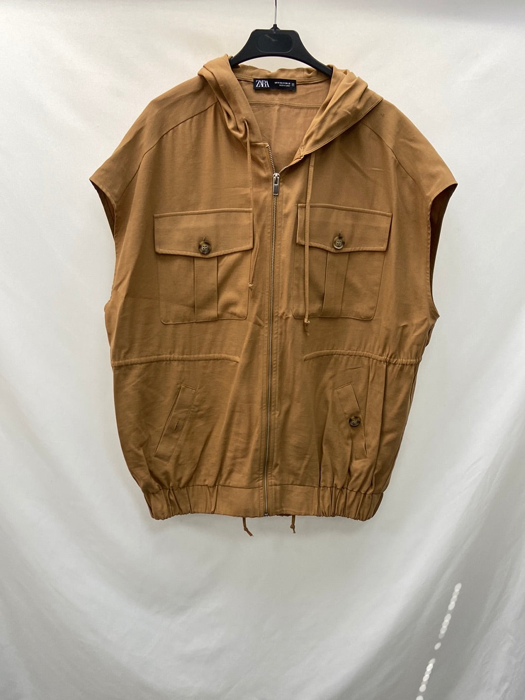 ZARA.Chaleco estilo cargo T.M