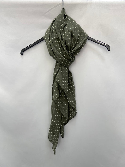 OTRAS.Fular verde estrellas