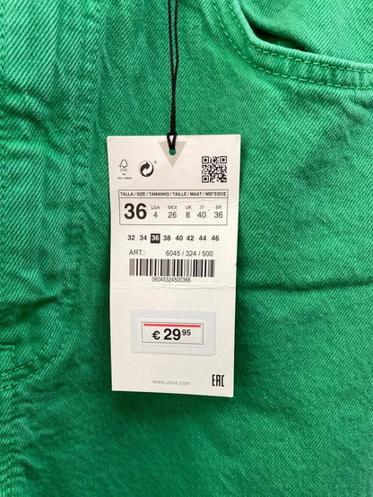 ZARA.Pantalones vaqueros verdes T.36