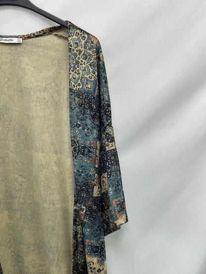 STRADIVARIUS.Kimono estampado terciopelo T.M