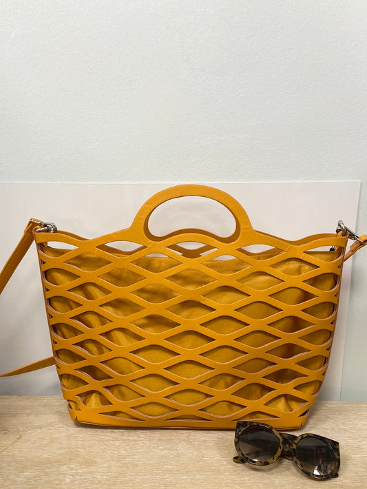 OTRAS.Mochila oversized de cuero