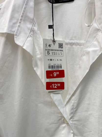 ZARA.Camisa blanca entallada T.S