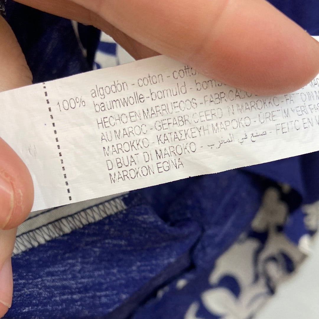 ZARA. vestido corto estampado T.M