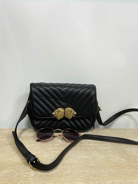 ZARA. Black shoulder bag with a fixed strap