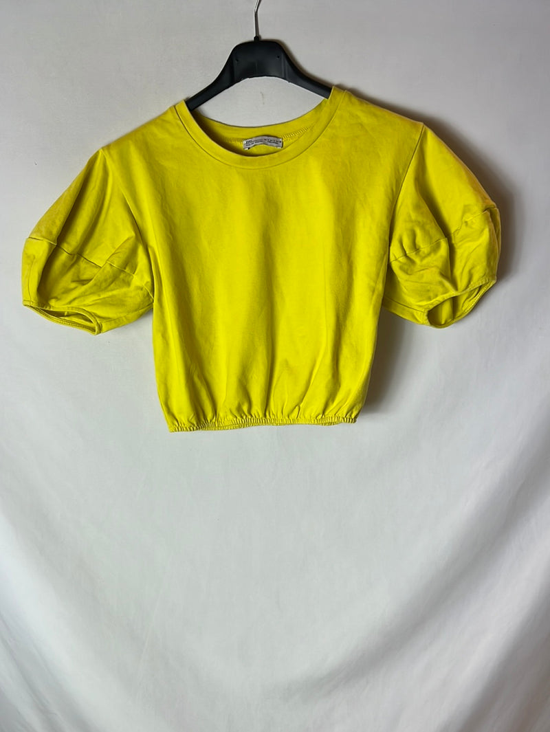 ZARA. Top/camiseta amarilla T.s