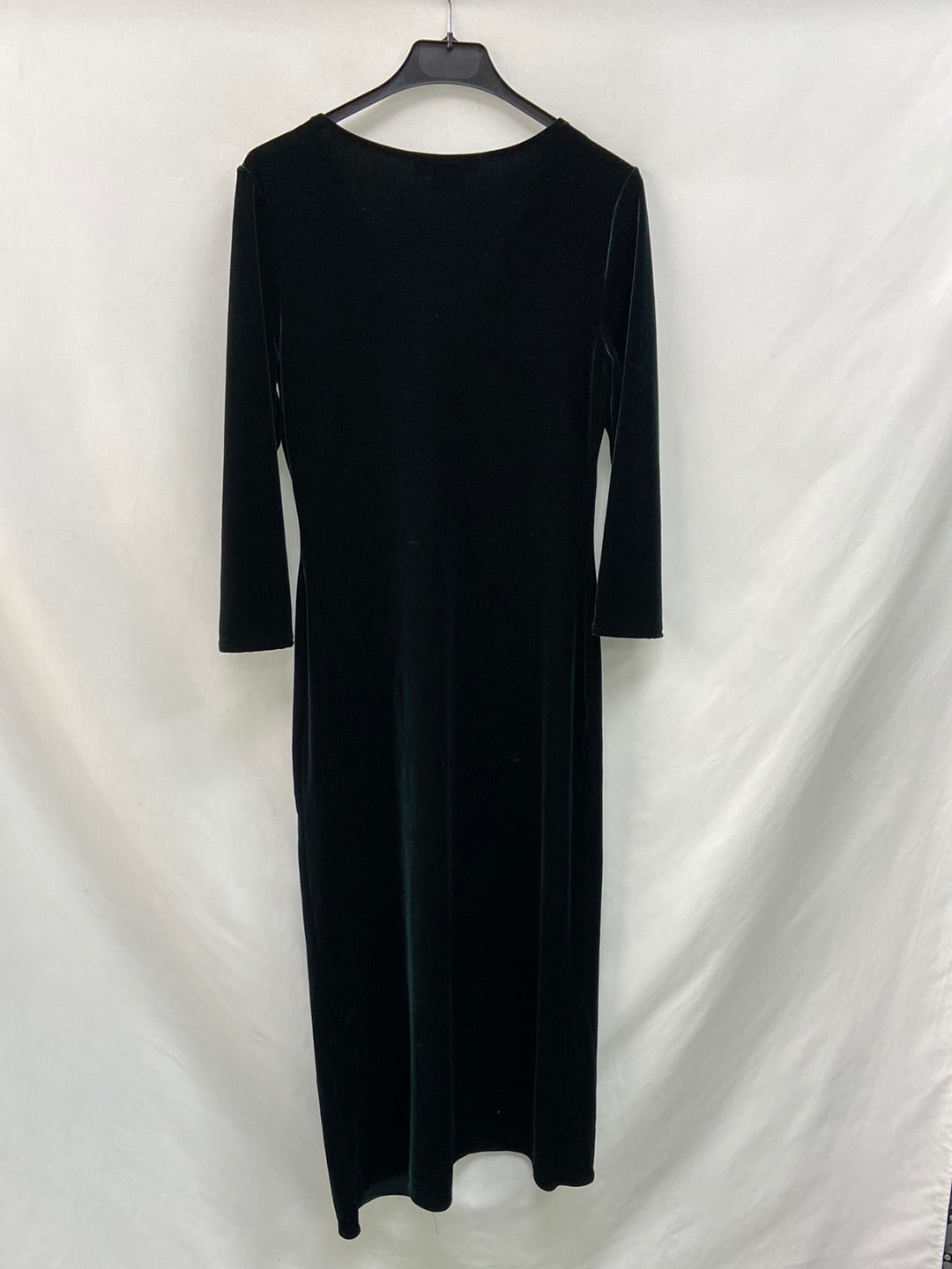 VENENO EN LA PIEL.Vestido largo verde terciopelo T.38