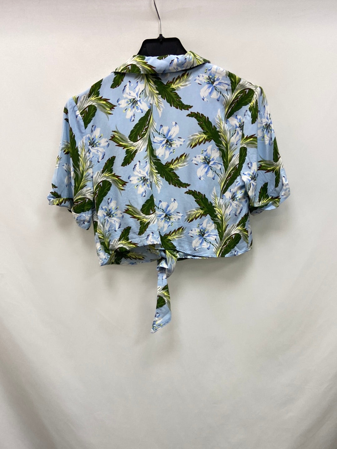 ASOS.Cropped blouse with bow, size 34