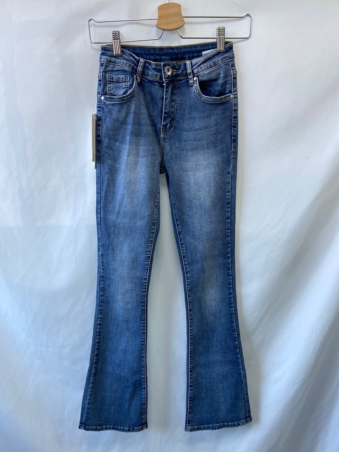 MITI BACI.Vaqueros camapana elásticos T.36 (XS/S)