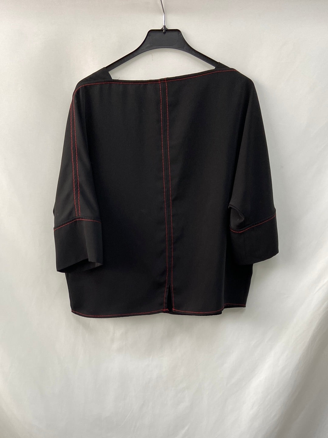 EXPRESS.Black blouse with Ts seams