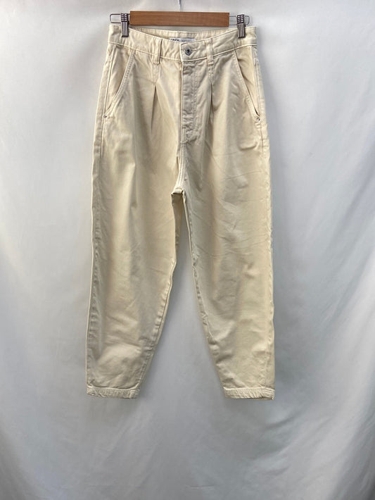 ZARA. Pantalón beige slouchy T.36