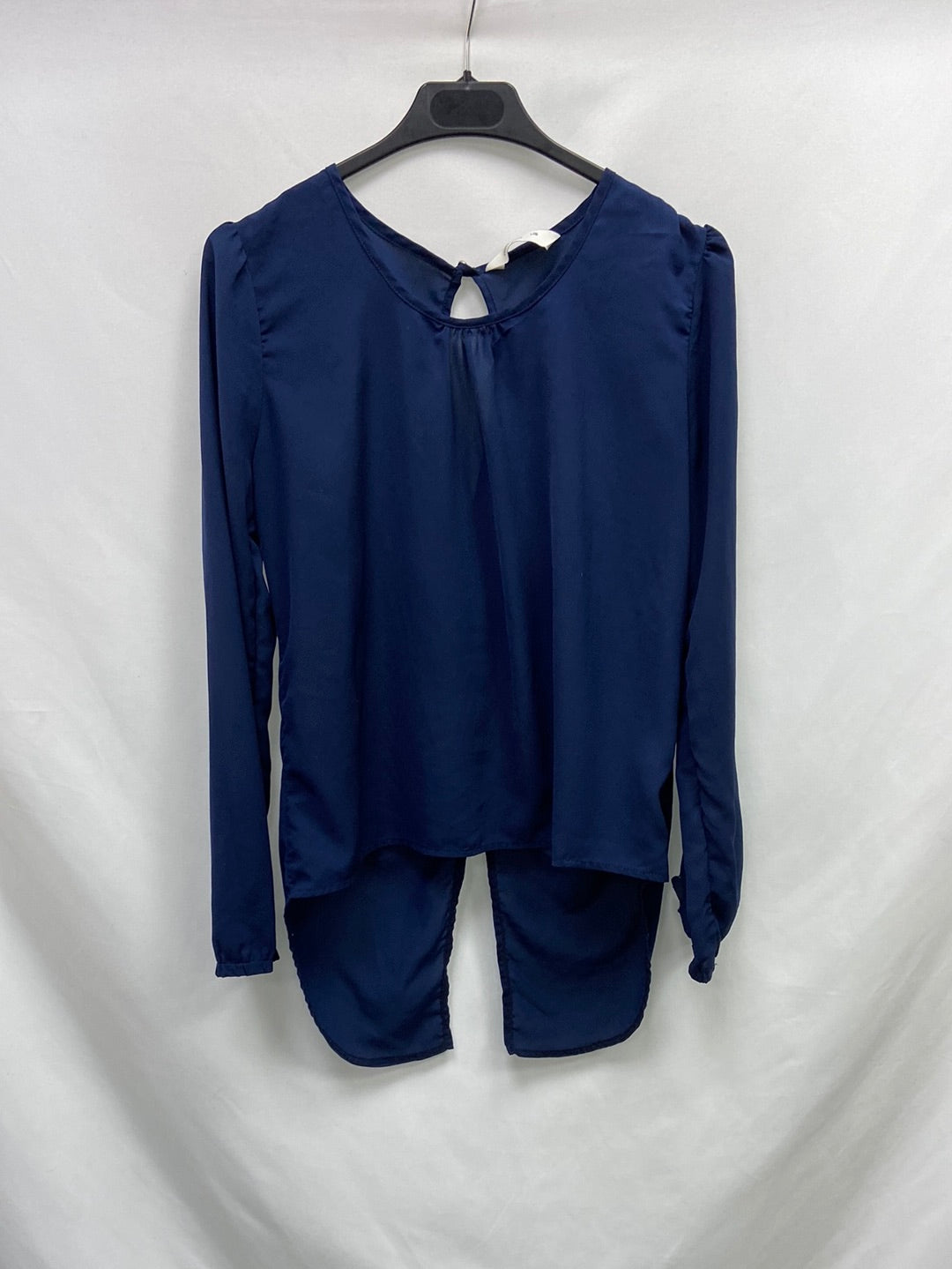 OTHERS. Flowy blue Ts blouse