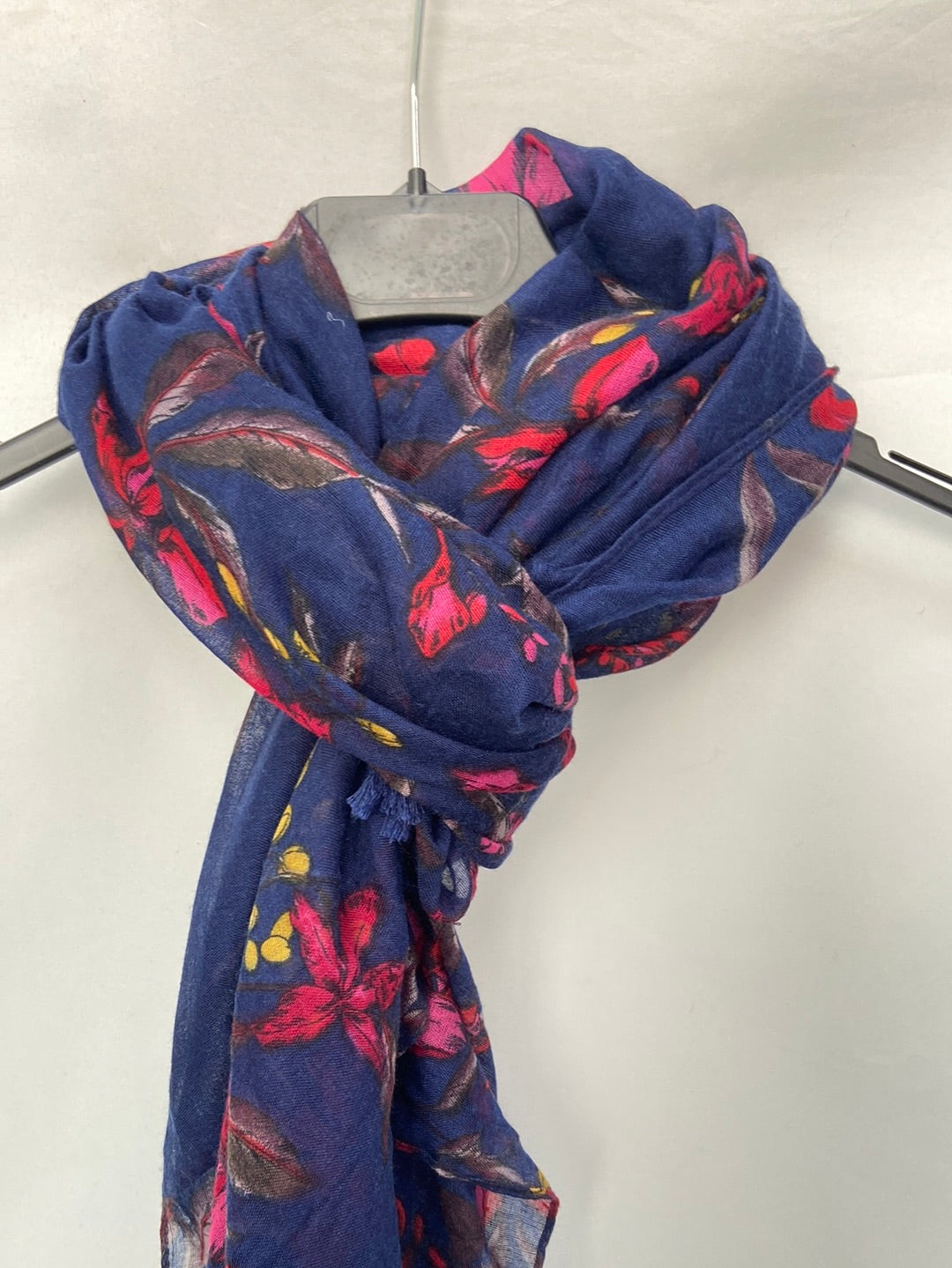 PARFOIS.Fular oversized estampado