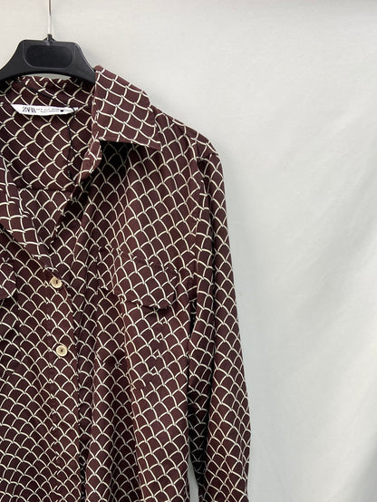 ZARA. Brown Ts print blouse