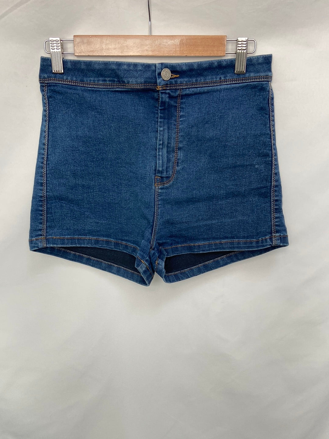 PULL&BEAR.Shorts denim elásticos T.38