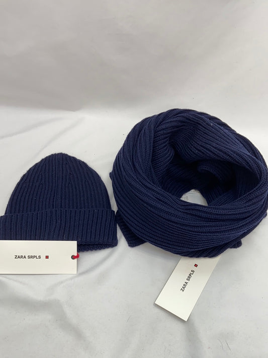 ZARA.Conjunto gorro y bufanda punto azul